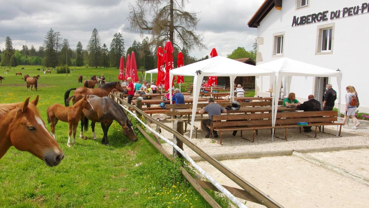 Auberge Du Peu-Pequignot Le Noirmont Eksteriør billede